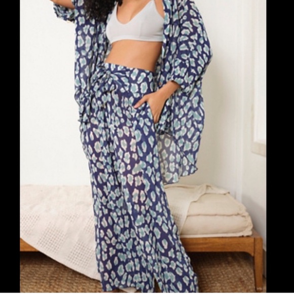 Free People Intimately Wide Leg Pull on Wake Up Pants Animal Print Medium - Picture 1 of 8